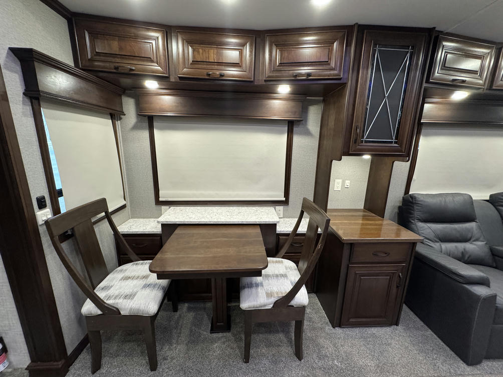 2021 Mobile Suite 40KSSB4