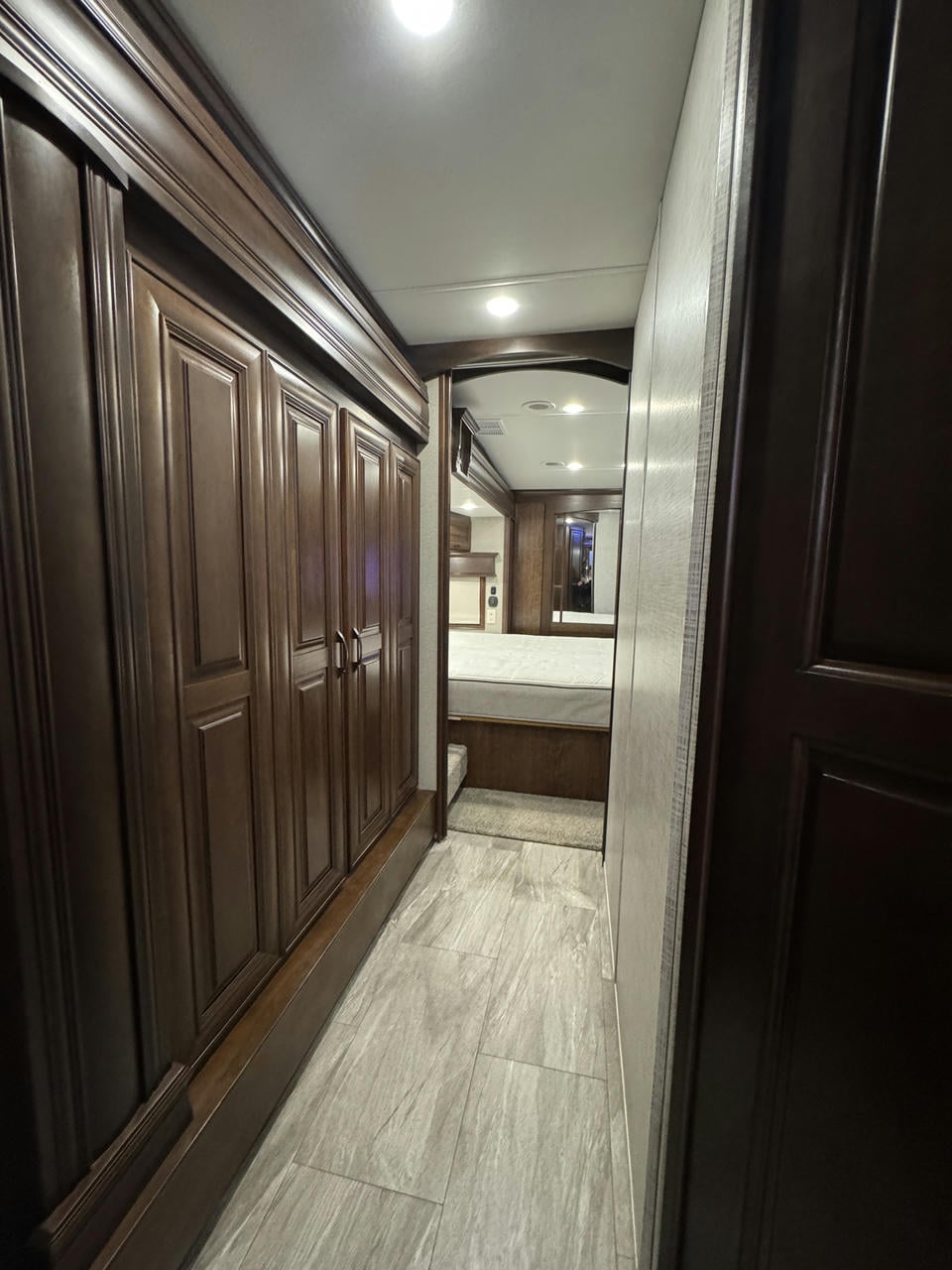 2021 Mobile Suite 40KSSB4