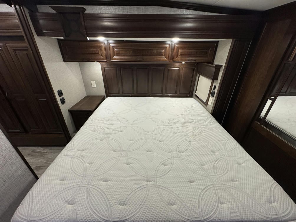 2021 Mobile Suite 40KSSB4