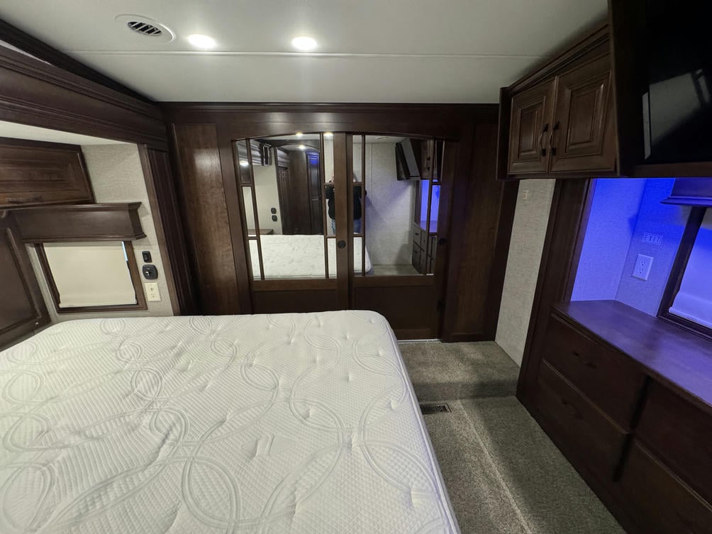 2021 Mobile Suite 40KSSB4