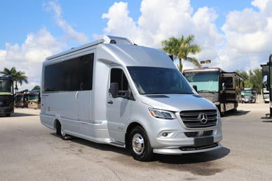 2022 Airstream ATLAS MB