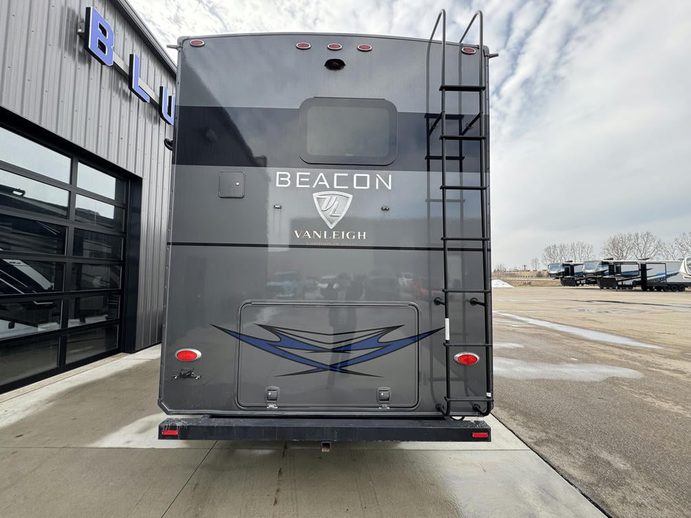 2022 Beacon  41FLB