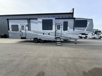 2022 Road Warrior 351