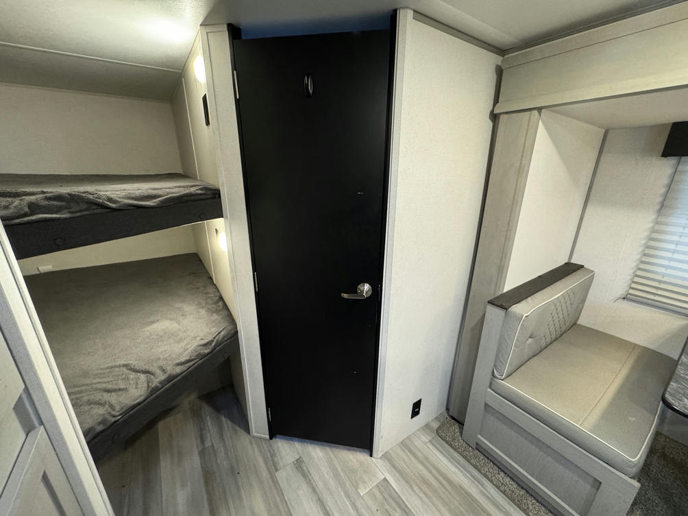 2022 Tracer 260BHSLE