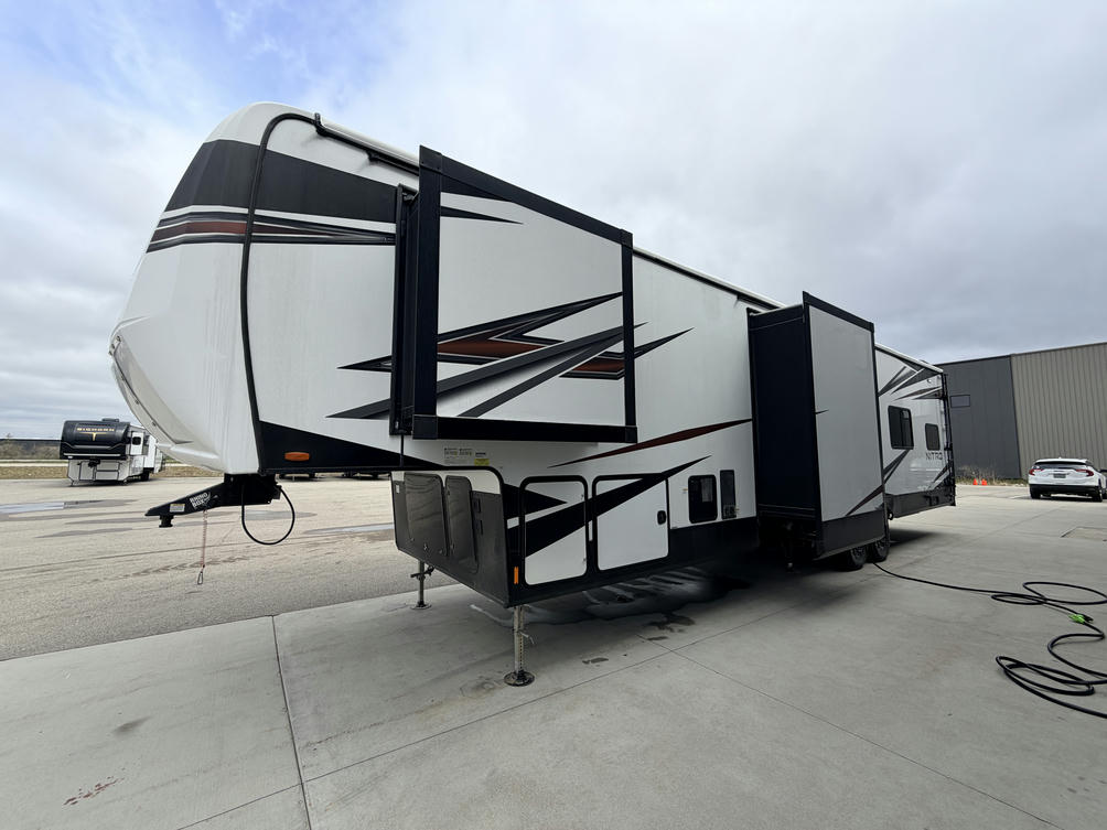 2022 XLR Nitro 35DK5