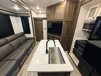 2022 XLR Nitro 35DK5