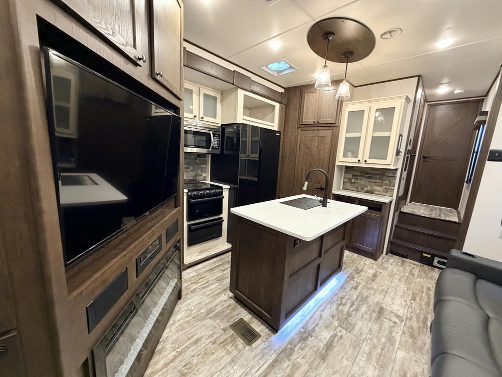 2022 XLR Nitro 35DK5