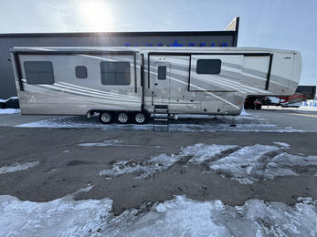 2023 Mobile Suites Santa Fe