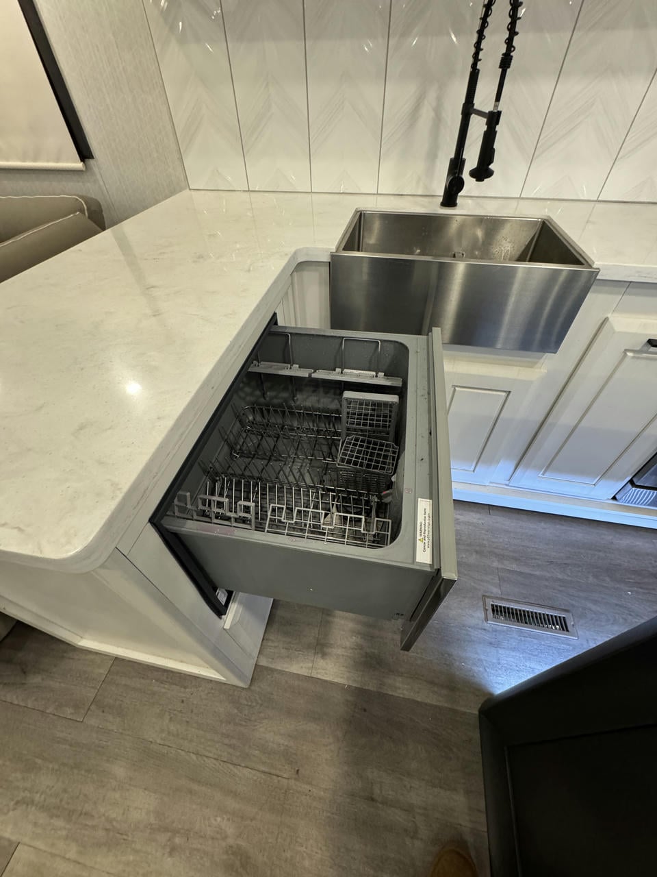 2023 Mobile Suites Santa Fe