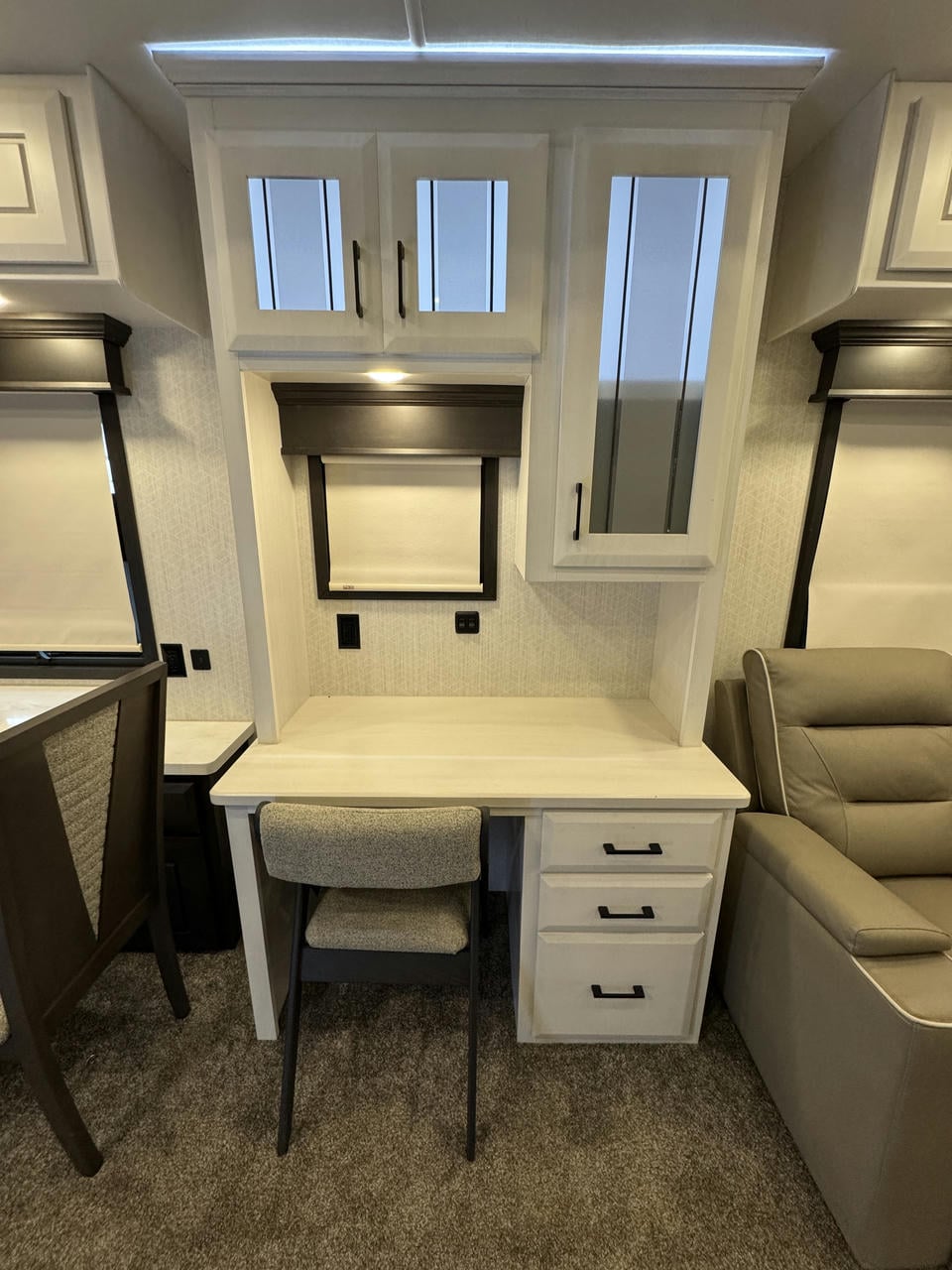 2023 Mobile Suites Santa Fe