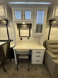 2023 Mobile Suites Santa Fe