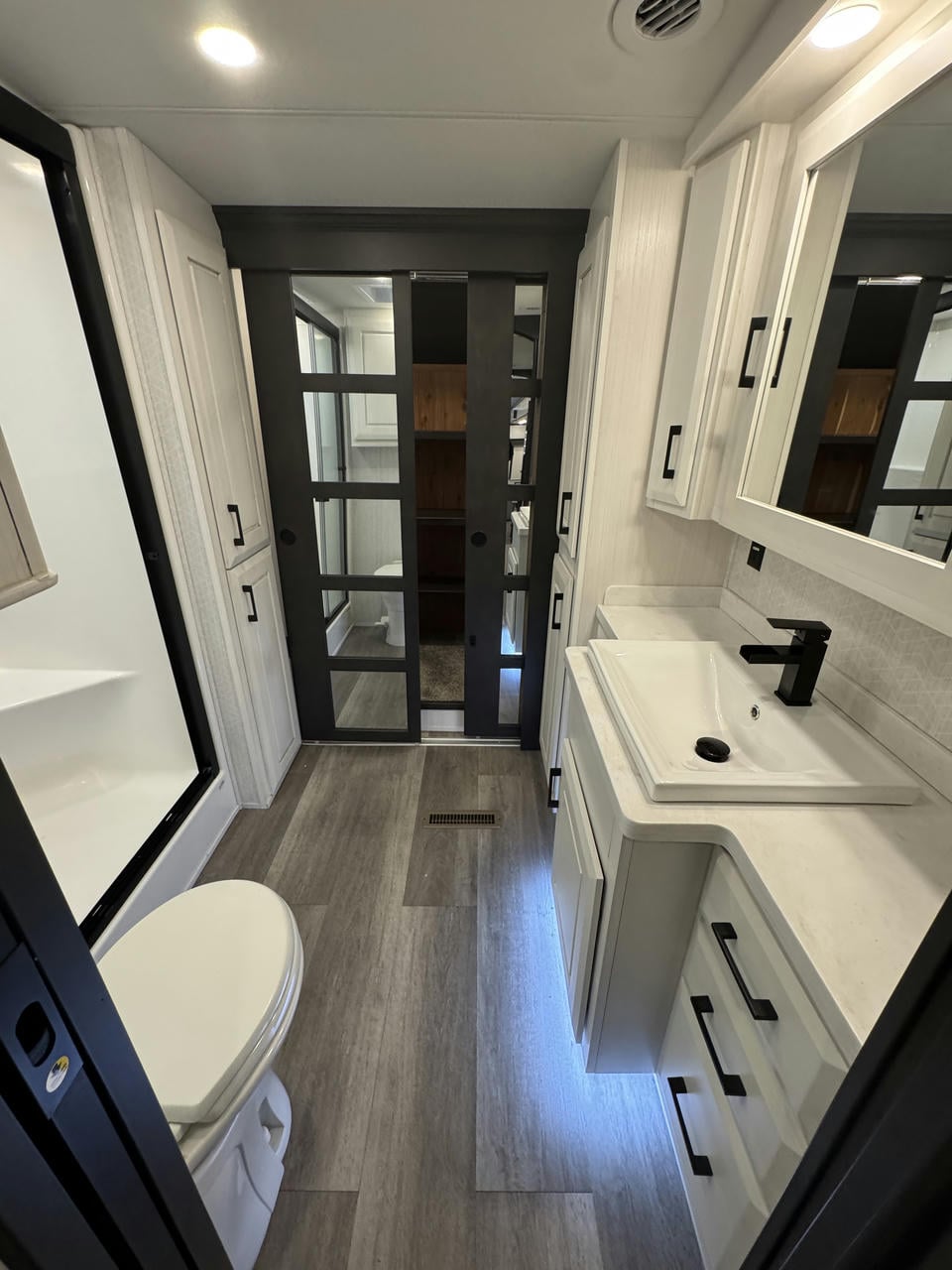 2023 Mobile Suites Santa Fe