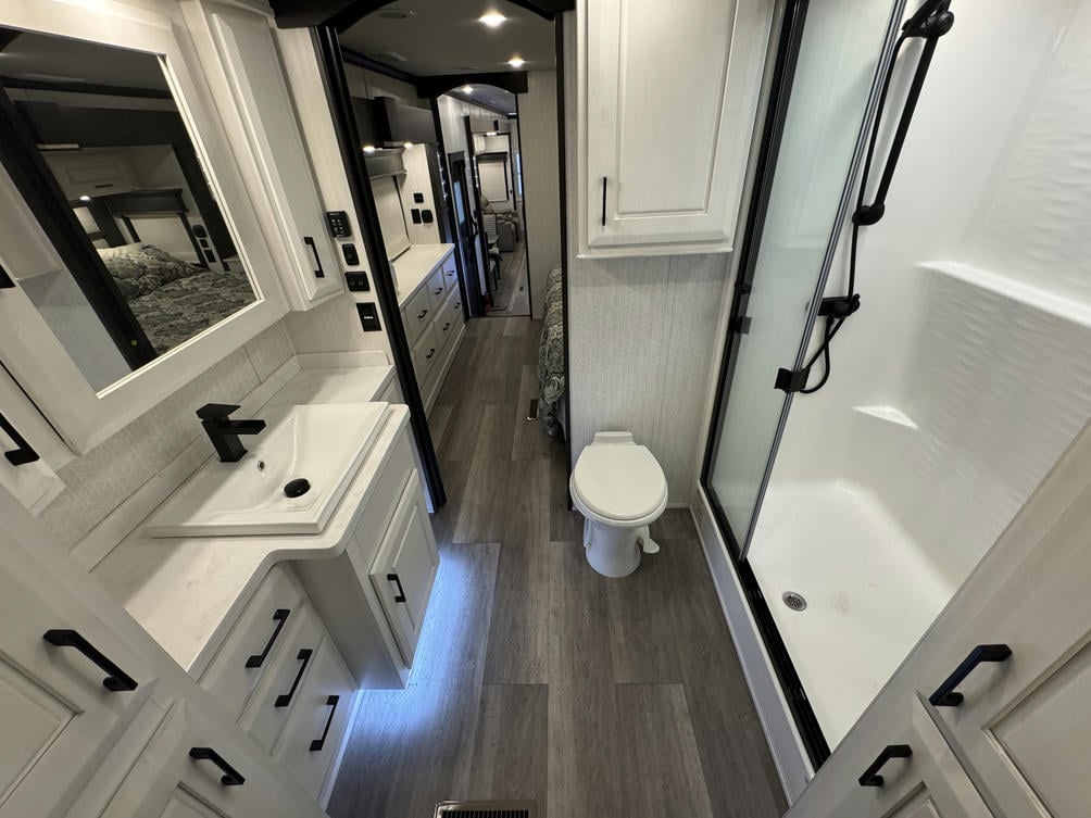 2023 Mobile Suites Santa Fe