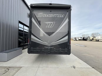 2023 Momentum 395MS