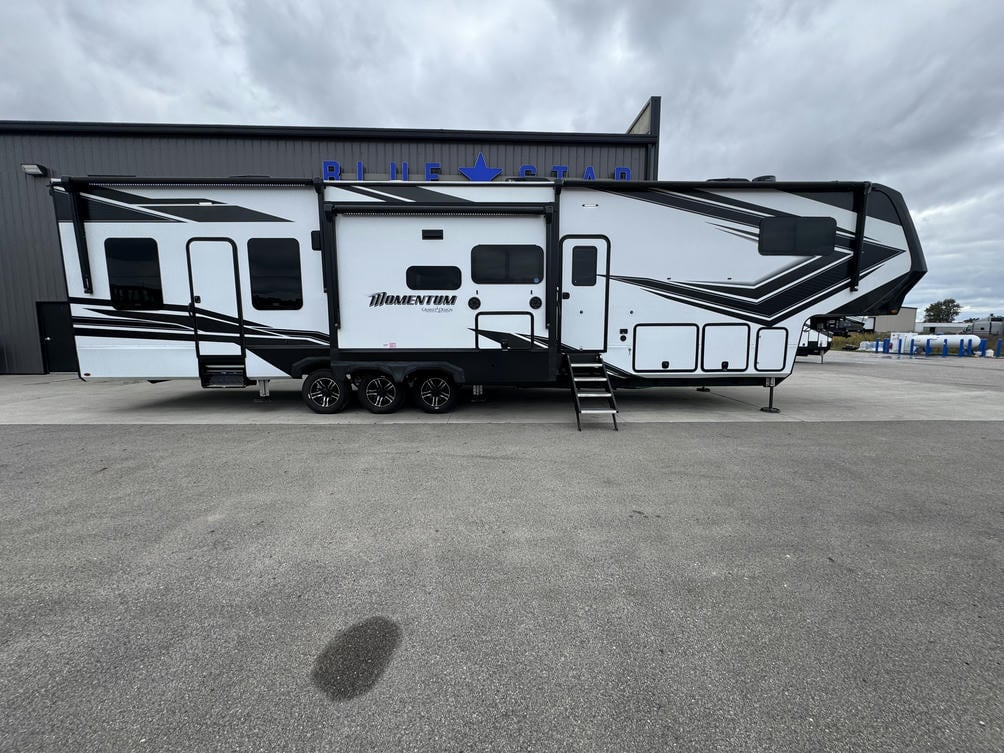 2023 Momentum 410TH-R