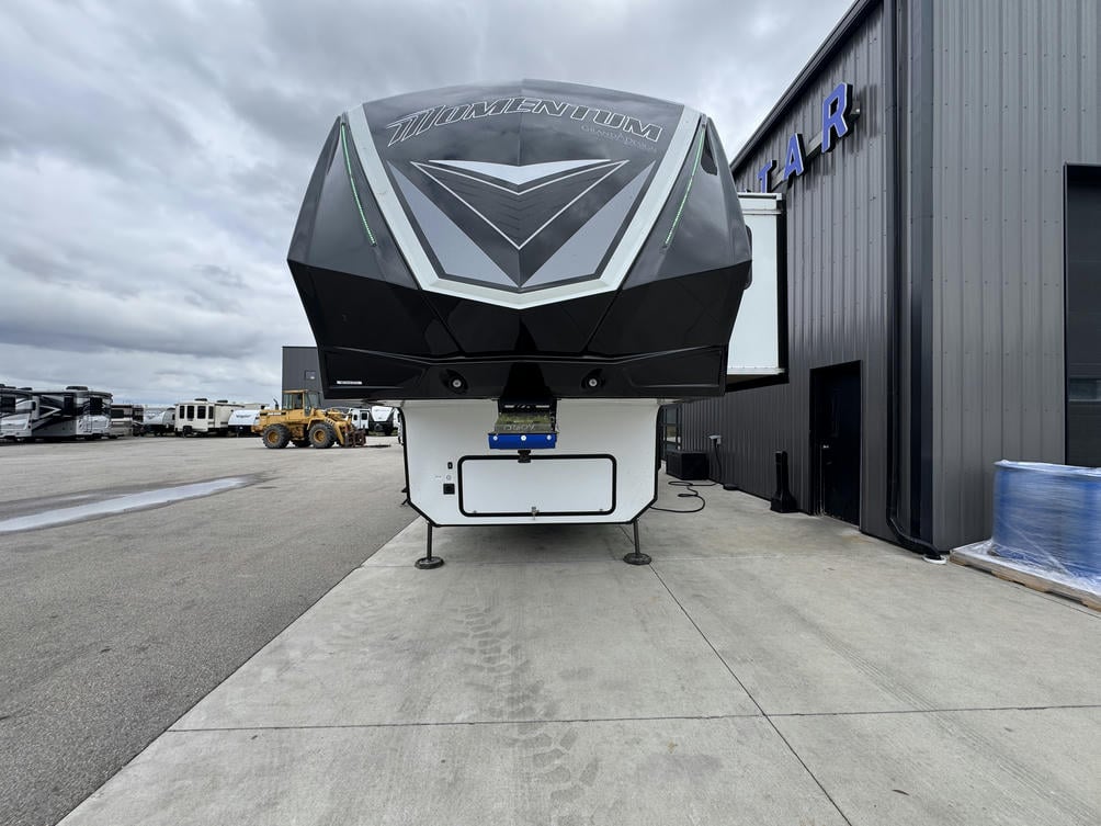 2023 Momentum 410TH-R