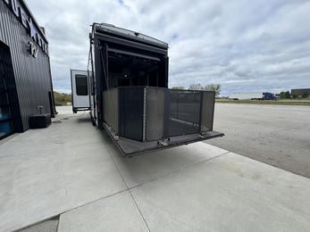 2023 Momentum 410TH-R