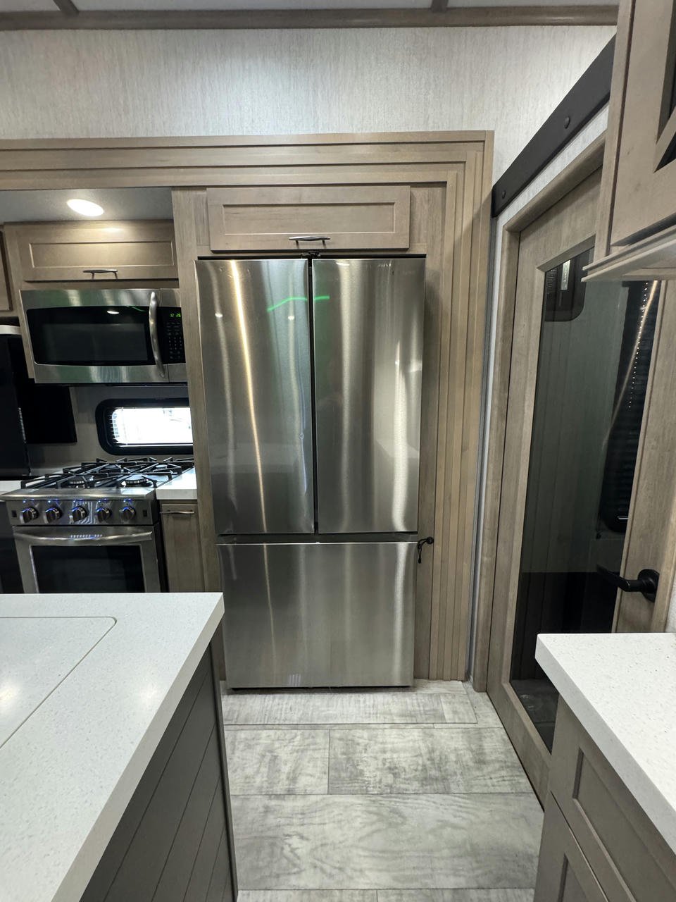 2023 Momentum 410TH-R