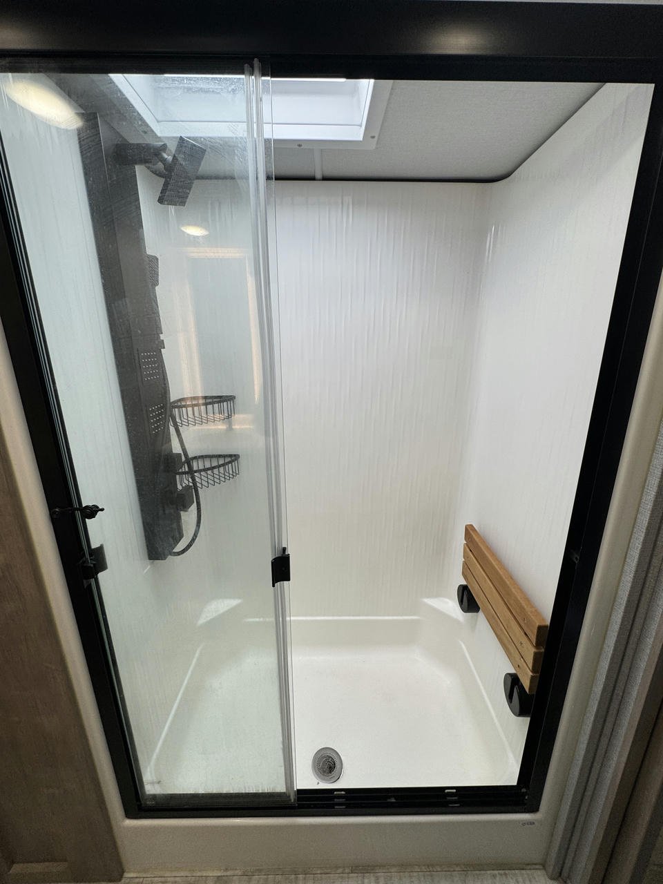 2023 Momentum 410TH-R