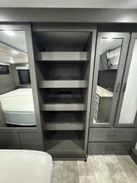 2023 Momentum 410TH-R