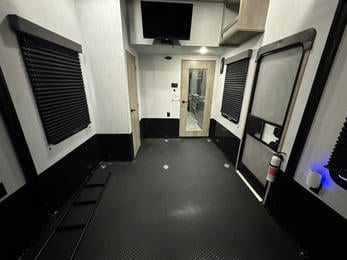 2023 Momentum 410TH-R