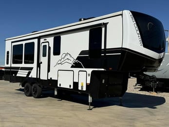2024 Big Country 3200RLK