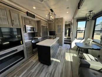 2024 Big Country 3200RLK