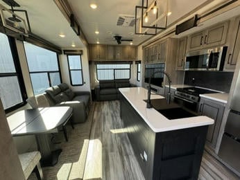 2024 Big Country 3200RLK