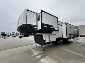 2024 Big Country 3200RLK