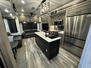 2024 Big Country 3200RLK