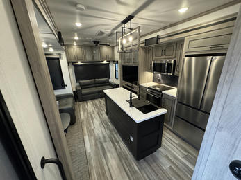 2024 Big Country 3200RLK