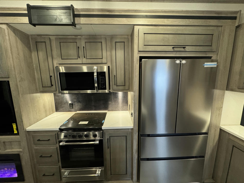 2024 Big Country 3200RLK