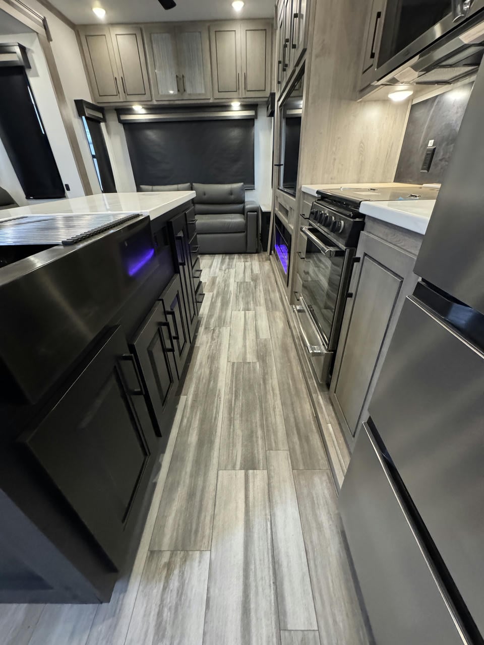 2024 Big Country 3200RLK