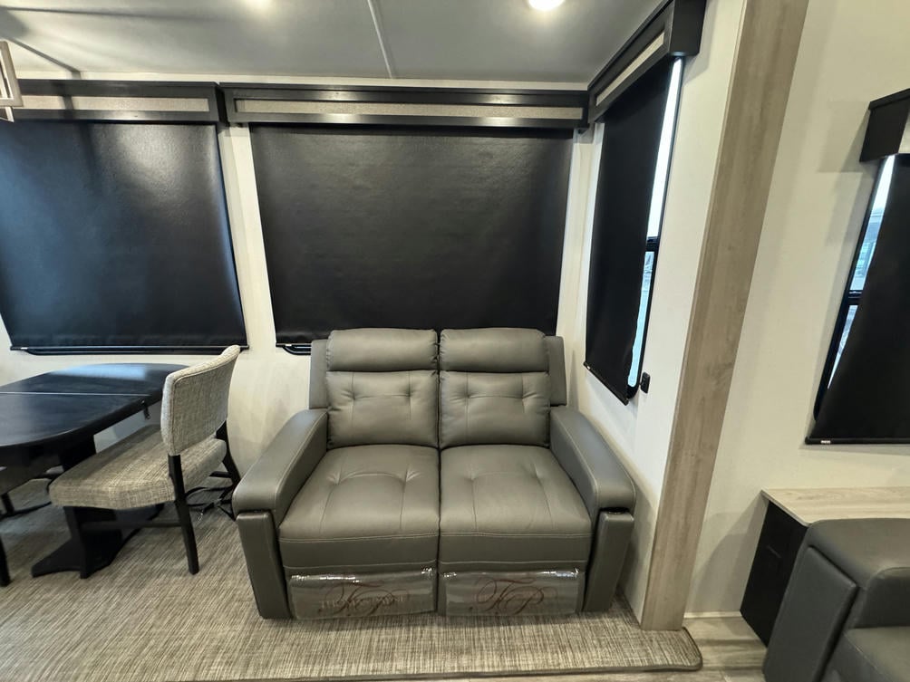 2024 Big Country 3200RLK