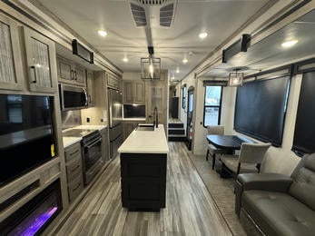 2024 Big Country 3200RLK