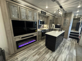 2024 Big Country 3200RLK