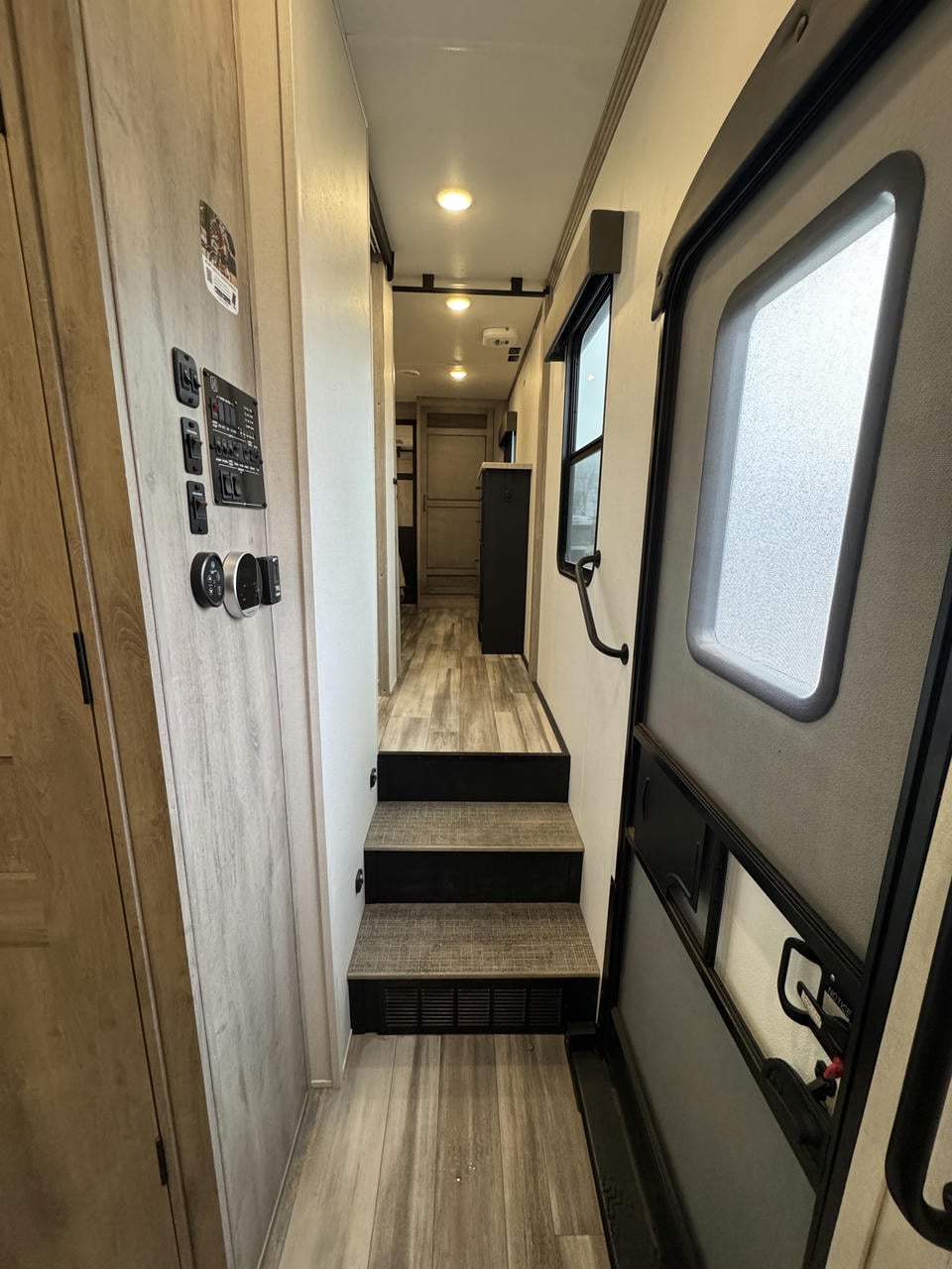 2024 Big Country 3200RLK