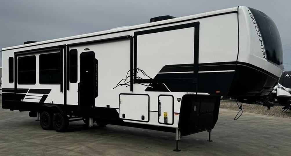 2024 Big Country 3502RKI