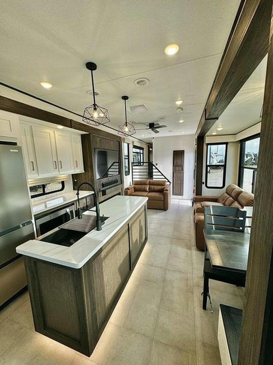 2024 Big Country 3502RKI