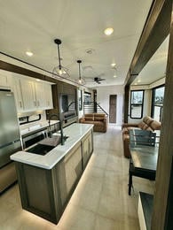 2024 Big Country 3502RKI