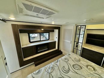 2024 Big Country 3502RKI