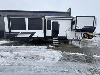 2024 Big Country 3502RKI