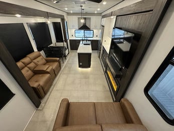 2024 Big Country 3502RKI