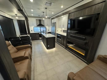 2024 Big Country 3502RKI