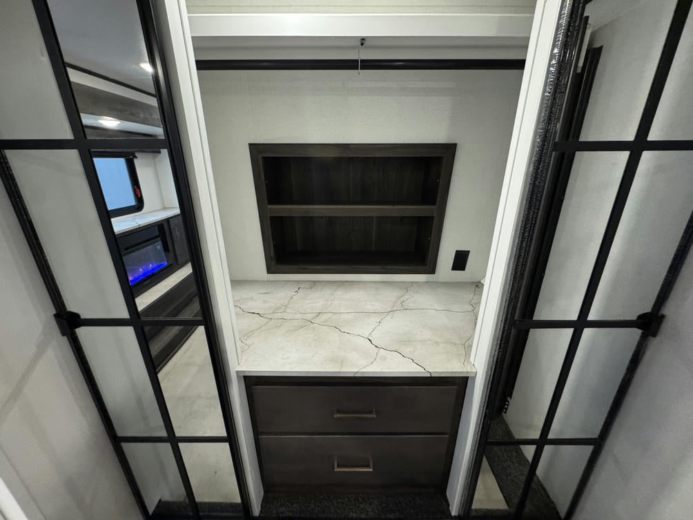 2024 Big Country 3502RKI