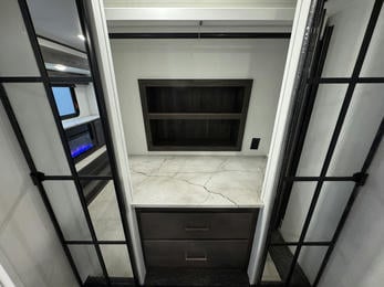 2024 Big Country 3502RKI