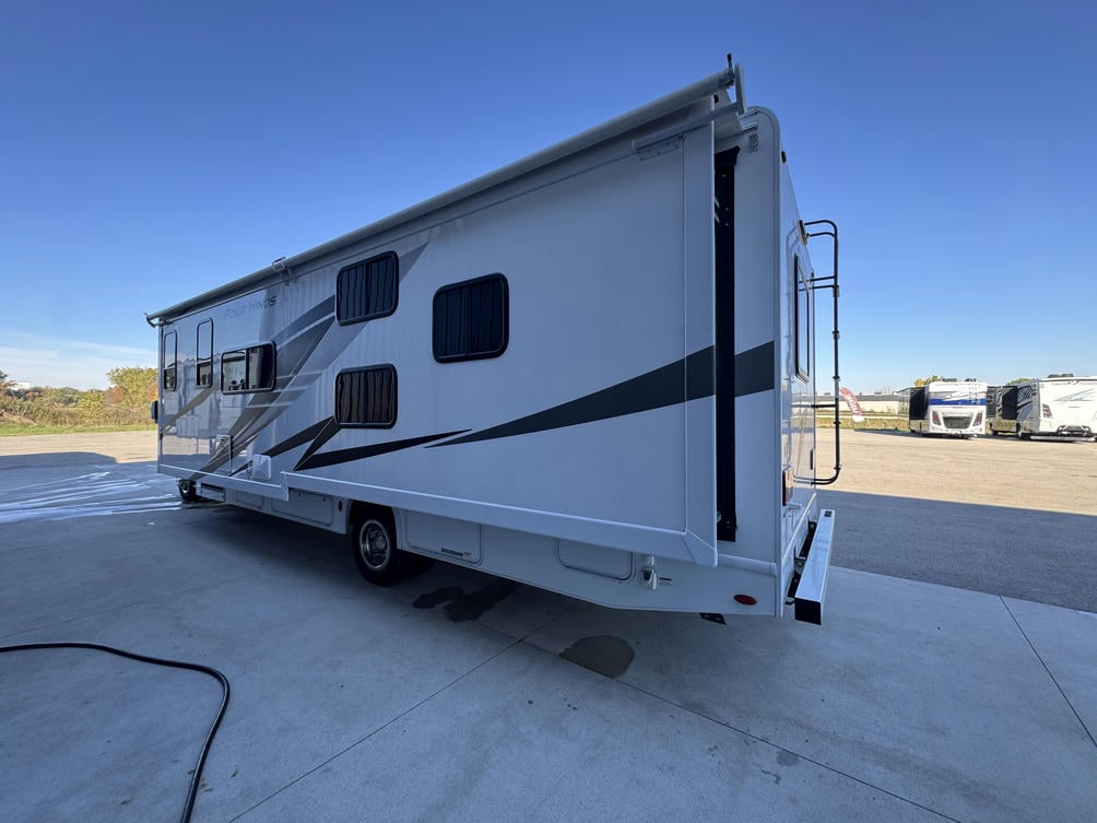 2024 FOUR WINDS 31EV