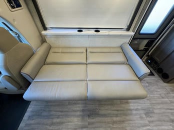 2024 FOUR WINDS 31EV