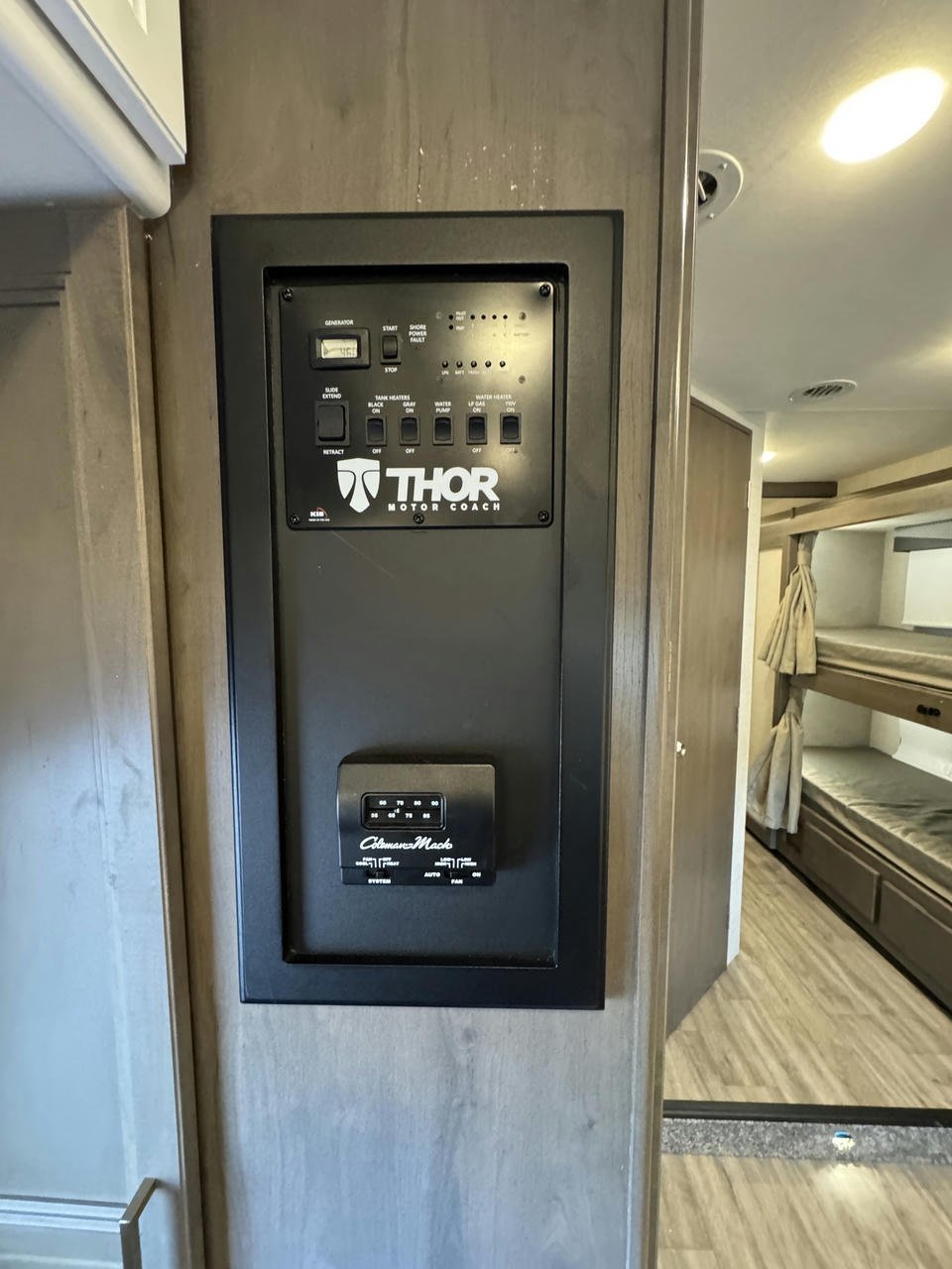 2024 FOUR WINDS 31EV