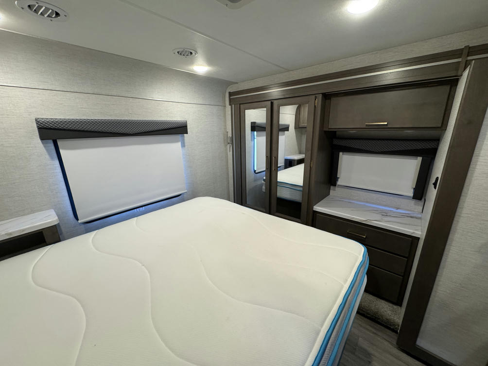 2024 FOUR WINDS 31EV